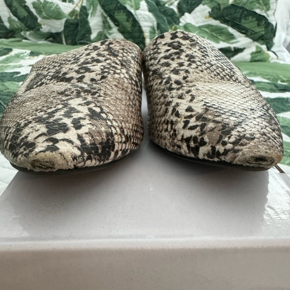 Qupid snakeskin mules, size 8 - Picture 2 of 3